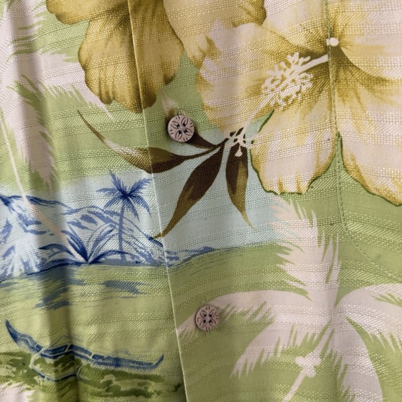 Tommy Bahama Hawaiian Mens Shirt XL Green Floral Palm Island 100% Silk Short Slv - Picture 3 of 5